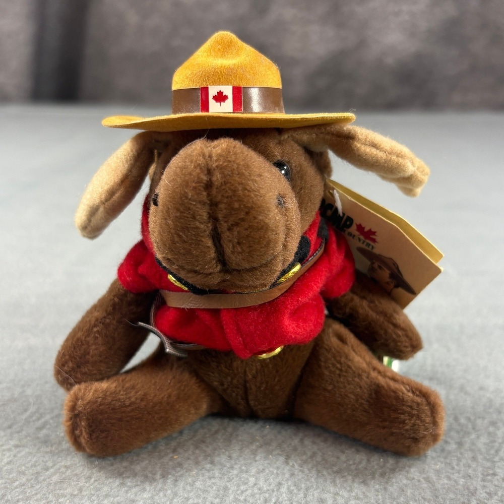 RCMP Country Plush Moose 4 inch Sitting Mountie Canada Souvenir NWT